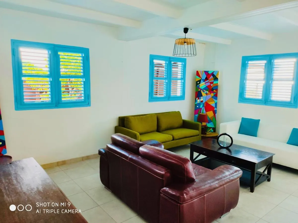 Location Maison Bleue Avec Piscine Privative Au Carbet Martinique Le Carbet Martinik